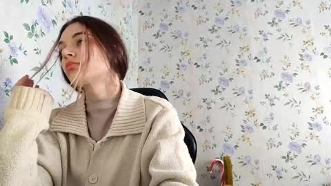 Snapshot of rusmedium chatting on 04.11.26 Lisa and Vlad online show from 04.11.26