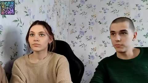 Snapshot of rusmedium chatting on 04.23.26 Lisa and Vlad online show from 04.23.26
