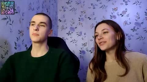 Snapshot of rusmedium chatting on 04.24.26 Lisa and Vlad online show from 04.24.26