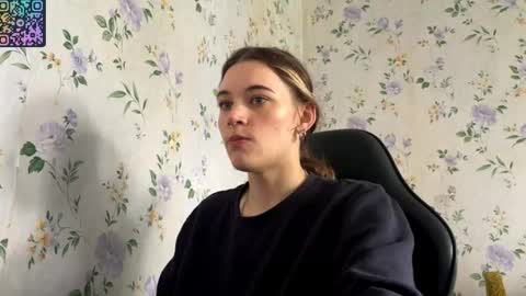 Snapshot of rusmedium chatting on 06.01.26 Lisa and Vlad online show from 06.01.26