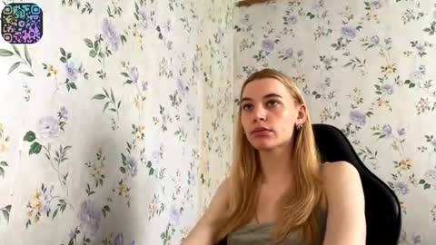 Snapshot of rusmedium chatting on 06.13.26 Lisa and Vlad online show from 06.13.26