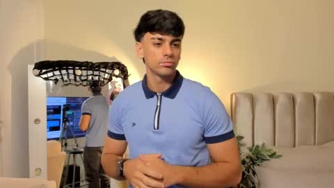 Snapshot of russ_w8 chatting on 10.04.25 Russ online show from 10.04.25