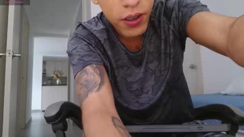 Snapshot of russell_adams_ chatting on 12.15.25 R U S S E L L online show from 12.15.25