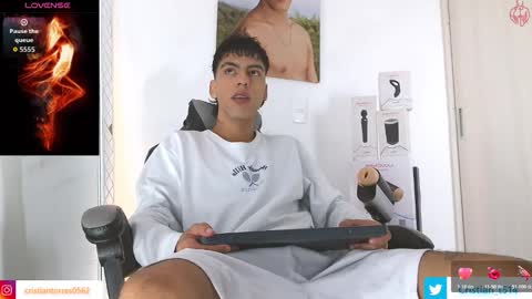 Snapshot of russell_adams_ chatting on 02.22.26 R U S S E L L online show from 02.22.26