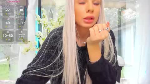 Ava online show from 10.03.25