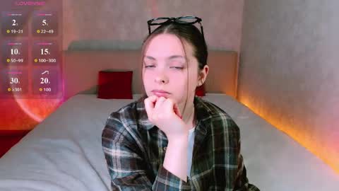 Snapshot of ruta_ chatting on 05.05.26 RutaYoung online show from 05.05.26