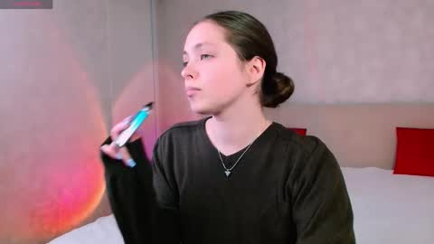 Snapshot of ruta_ chatting on 05.21.26 RutaYoung online show from 05.21.26