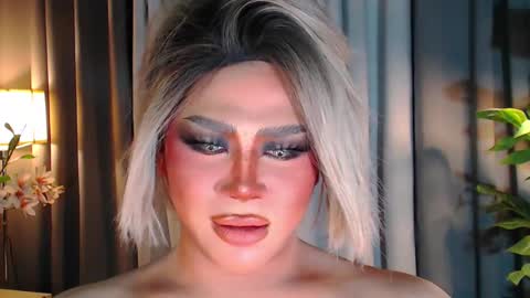 Snapshot of ruthlessmistressx chatting on 02.18.25 Samantha online show from 02.18.25