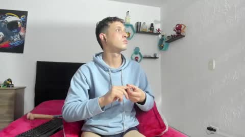 Snapshot of ryan15_ chatting on 01.23.25 Ryan 15 online show from 01.23.25