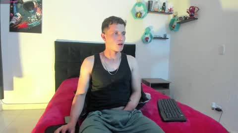 Snapshot of ryan15_ chatting on 02.09.25 Ryan 15 online show from 02.09.25