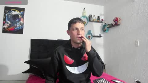 Snapshot of ryan15_ chatting on 02.13.25 Ryan 15 online show from 02.13.25