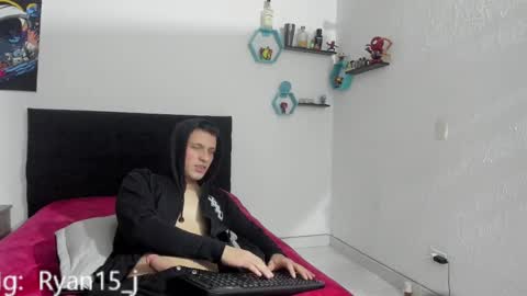 Snapshot of ryan15_ chatting on 03.10.25 Ryan 15 online show from 03.10.25