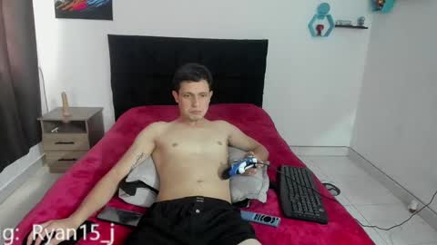 Snapshot of ryan15_ chatting on 03.10.25 Ryan 15 online show from 03.10.25