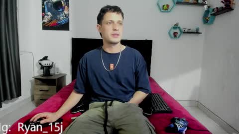 Snapshot of ryan15_ chatting on 09.12.25 Ryan 15 online show from 09.12.25