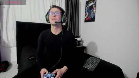 Snapshot of ryan15_ chatting on 10.22.25 Ryan 15 online show from 10.22.25