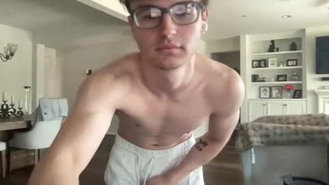 Snapshot of ryan287747 chatting on 04.14.26 ryan online show from 04.14.26