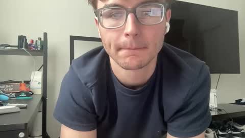 Snapshot of ryan287747 chatting on 04.19.26 ryan online show from 04.19.26