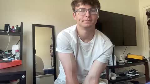 Snapshot of ryan287747 chatting on 05.09.26 ryan online show from 05.09.26
