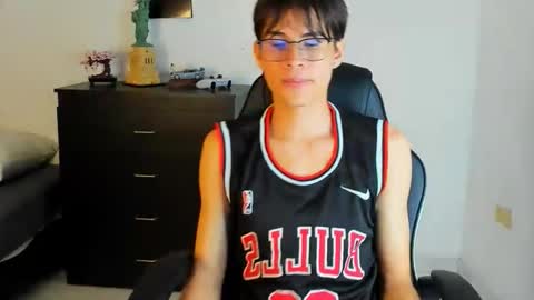 Snapshot of ryan_bronw chatting on 05.26.26 Nathan online show from 05.26.26
