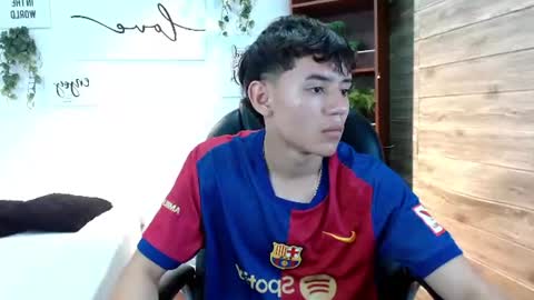 Snapshot of ryan_grayx chatting on 06.17.26 RYAN online show from 06.17.26