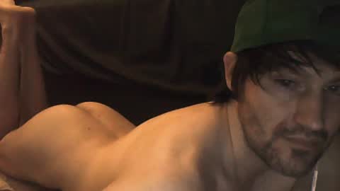 Snapshot of ryan_is_nude chatting on 01.08.25 Rhys online show from 01.08.25