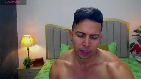 Snapshot of ryan_nesson chatting on 09.19.25 Ryan online show from 09.19.25