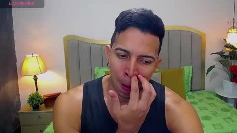 Snapshot of ryan_nesson chatting on 09.22.25 Ryan online show from 09.22.25