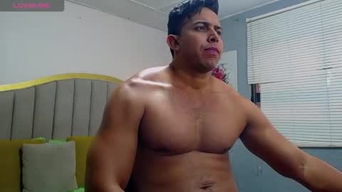 Snapshot of ryan_nesson chatting on 09.30.25 Ryan online show from 09.30.25