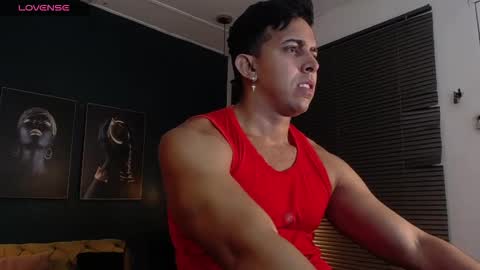 Snapshot of ryan_nesson chatting on 10.19.25 Ryan online show from 10.19.25