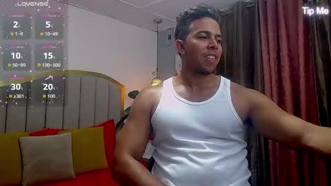 Snapshot of ryan_nesson chatting on 11.21.25 Ryan online show from 11.21.25