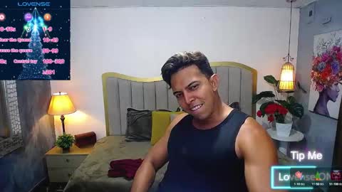 Snapshot of ryan_nesson chatting on 12.18.25 Ryan online show from 12.18.25