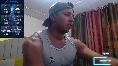 Snapshot of ryan_nesson chatting on 12.22.25 Ryan online show from 12.22.25