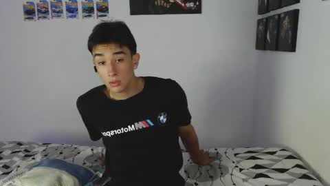 Snapshot of ryan_valentine17 chatting on 05.21.26 ryan online show from 05.21.26