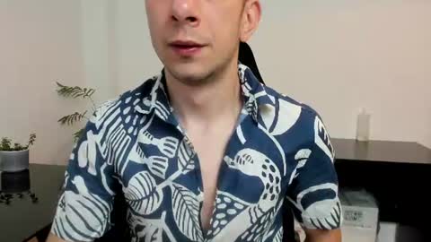 Snapshot of ryandusk chatting on 06.26.26 Andrew C. online show from 06.26.26