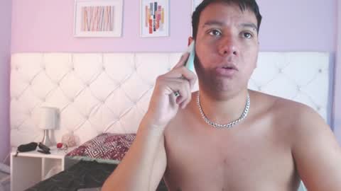 Snapshot of ryder_n_violet chatting on 02.07.25 Ryder and Violet online show from 02.07.25