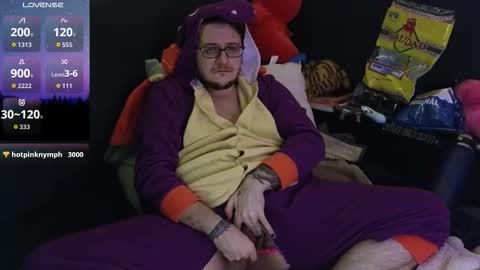 Snapshot of ryleyrainn chatting on 11.20.25 Ryley Rainn online show from 11.20.25