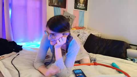 Snapshot of ryn_michele chatting on 09.21.25 Ryn Michele online show from 09.21.25