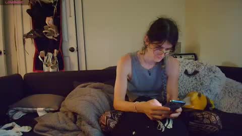 Snapshot of ryn_michele chatting on 10.06.25 Ryn Michele online show from 10.06.25