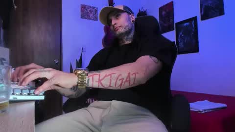 leopmonk help me reach 100 thumbs up online show from 01.14.26