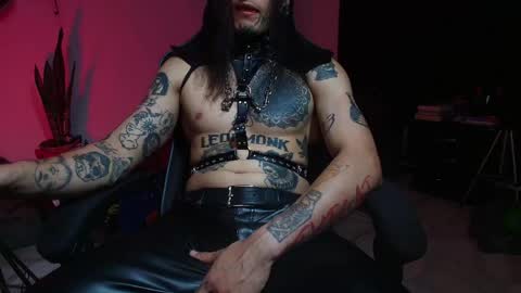 Snapshot of ryuk_it chatting on 05.24.26 leopmonk help me reach 100 thumbs up online show from 05.24.26