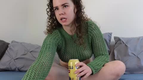 Snapshot of s_leanne_ chatting on 01.28.25 Leanne online show from 01.28.25