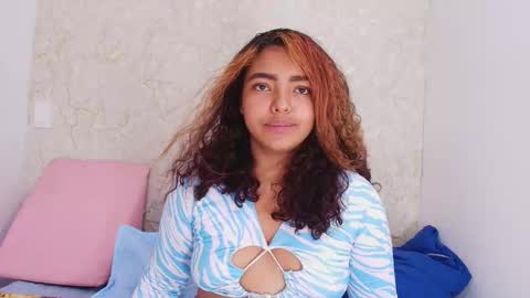 s_sofia_ online show from 10.04.25