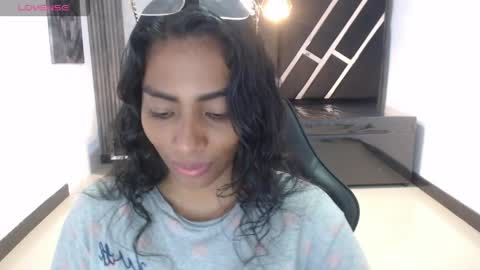 saara_ch1 online show from 04.10.26