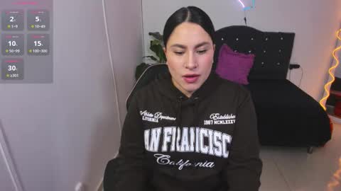 saaya_tay online show from 10.22.25