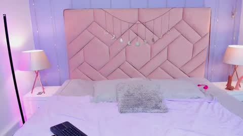 Snapshot of sabrina_cutee chatting on 01.14.26 Sabrinaaa online show from 01.14.26