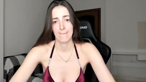 Snapshot of sabrina_mur chatting on 11.19.25 sabrina_mur online show from 11.19.25