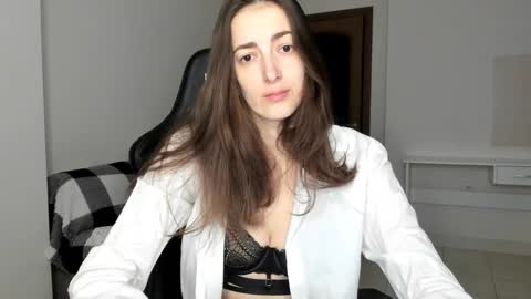 Snapshot of sabrina_mur chatting on 12.04.25 sabrina_mur online show from 12.04.25