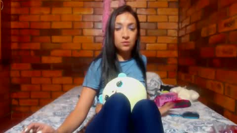 Snapshot of sabrina_v_ chatting on 03.07.25 Sabrina online show from 03.07.25