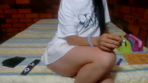 Snapshot of sabrina_v_ chatting on 03.08.25 Sabrina online show from 03.08.25