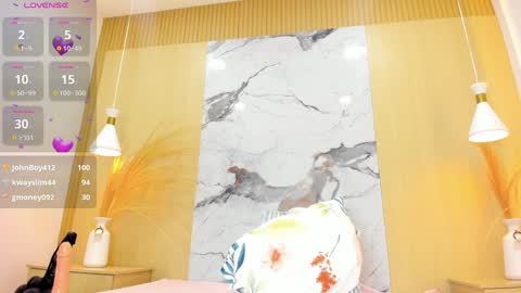 Snapshot of sabrinaalcantara chatting on 12.15.24 Sabrina online show from 12.15.24